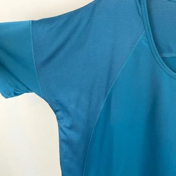 NWT Under Armour Heat Gear Top - Picture 5 of 9